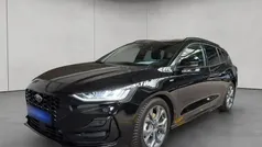 Agate black metallic Gebraucht 2024 Ford Focus ST-Line X Kombi | 27.450 € (Fairer Preis)