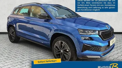 Neu Skoda Karoq SportLine 190 PS (139 kW) 2026 Raceblau metallic SUV