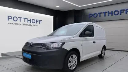 Gebraucht VW Caddy Basis 75 PS (55 kW) 2022 Weiss Van / Kleinbus