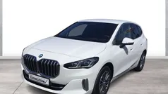Weiß Gebraucht 2024 BMW 218 Active Tourer Luxury Line Van / Kleinbus | 35.890 € (Guter Preis)