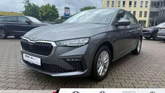 Blackmagic perleffekt Neu 2024 Skoda Scala Joy Kleinwagen | 24.990 € (Guter Preis)
