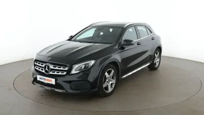 Gebraucht Mercedes GLA200 AMG line 156 PS (114 kW) 2019 Schwarz SUV
