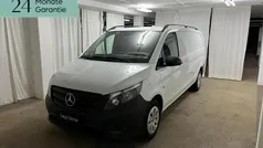Gebraucht 2023 Mercedes Vito Van / Kleinbus | 33.618 € (Guter Preis)