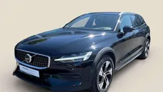 Gebraucht 2023 Volvo V60 CC Plus Kombi | 37.990 € (Guter Preis)