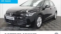 Grenadillschwarz metallic Gebraucht 2024 VW Golf VIII Life Limousine | 22.530 € (Guter Preis)