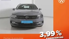 Grau Gebraucht 2023 VW Passat Business Kombi | 27.980 € (Fairer Preis)
