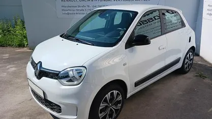 Weiß Gebraucht 2022 Renault Twingo SE Kleinwagen | 9.990 € (Guter Preis)