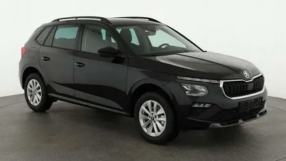 Gebraucht 2025 Skoda Kamiq Selection SUV | 26.895 € (Fairer Preis)