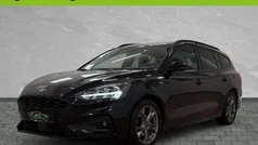 Obsidianschwarz Gebraucht 2022 Ford Focus ST-Line Kombi | 21.980 € (Fairer Preis)