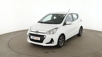 Gebraucht Hyundai i10 YES! 67 PS (49 kW) 2017 Weiß Kleinwagen