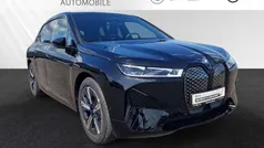 Saphirschwarz metallic Gebraucht 2024 BMW iX Sport Line SUV | 68.888 € (Guter Preis)