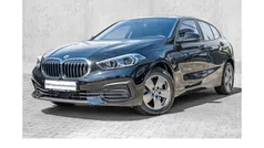 Schwarz Gebraucht 2022 BMW 118 Advantage Kleinwagen | 21.440 € (Guter Preis)