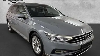 Gebraucht VW Passat Elegance 150 PS (110 kW) 2022 Kombi