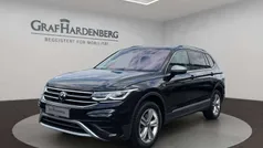 Schwarz (deep black perleffekt) Gebraucht 2024 VW Tiguan Allspace Elegance SUV | 46.290 € (Fairer Preis)