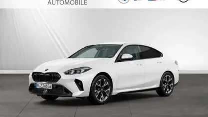 Gebraucht BMW 220 M Sport 163 PS (119 kW) 2025 Alpinweiss Coupé