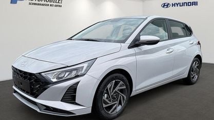 Ny Hyundai i20 Trend 90 HK (66 kW) 2025 Grå Hatchback