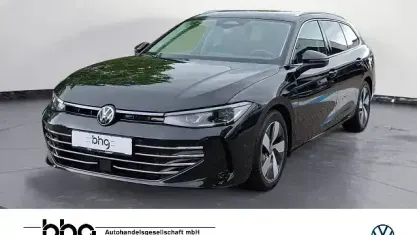 Gebraucht VW Passat Elegance 150 PS (110 kW) 2024 Schwarz Kombi
