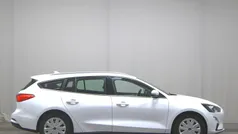 Weiss Gebraucht 2020 Ford Focus Cool & Connect Kombi | 8.480 € (Guter Preis)