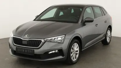 Gebraucht Skoda Scala Style 150 PS (110 kW) 2023 Graphite grau metallic Kleinwagen