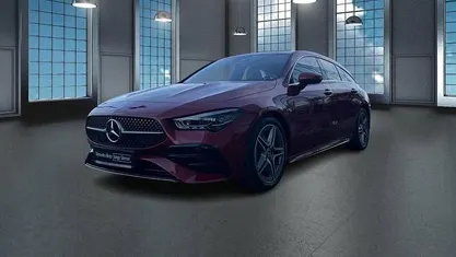 Gebraucht 2024 Mercedes CLA200 Shooting Brake AMG Kombi | 31.970 € (Guter Preis)