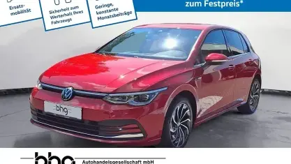 Gebraucht VW Golf VII Style 131 PS (96 kW) 2021 Rot Kleinwagen