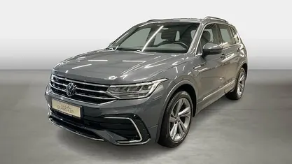 Delfingrau (metallic) Gebraucht 2023 VW Tiguan R-line SUV | 34.820 € (Guter Preis)