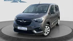 Mondstein grau/evulkan grau Gebraucht 2021 Opel Combo Life Elegance Van / Kleinbus | 17.480 € (Fairer Preis)