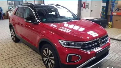 Rot Gebraucht 2023 VW T-Roc Move SUV | 27.198 € (Fairer Preis)