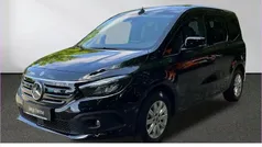 Schwarz Gebraucht 2023 Mercedes EQT200 Van / Kleinbus | 24.750 € (Fairer Preis)