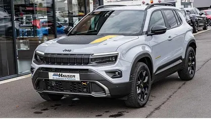 Neu Jeep Avenger North 145 PS (106 kW) 2025 Grau SUV