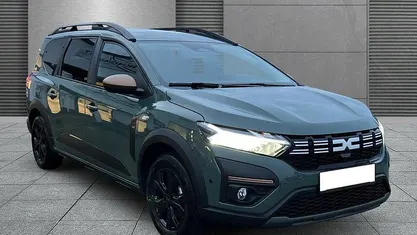 Gebraucht 2025 Dacia Jogger Extreme Van / Kleinbus | 23.440 € (Fairer Preis)
