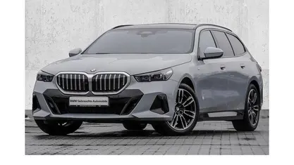M brooklyn grau Gebraucht 2025 BMW 520 M Sport Kombi | 48.350 € (Fairer Preis)