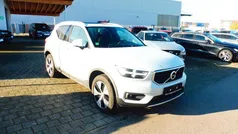Silber Gebraucht 2020 Volvo XC40 Momentum SUV | 26.700 € (Fairer Preis)
