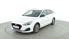Weiß Gebraucht 2018 Hyundai i30 Passion Plus Kombi | 13.290 € (Fairer Preis)