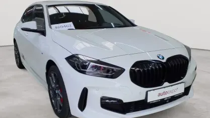 Gebraucht BMW 120 M Sport 178 PS (130 kW) 2023 Alpinweiß Kleinwagen