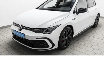 Weiss Gebraucht 2022 VW Golf VIII Style Limousine | 27.460 € (Fairer Preis)