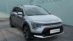 Grau Neu 2024 Kia Niro Spirit SUV | 34.528 € (Fairer Preis)