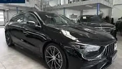 Occasion Mercedes CLA35 AMG Shooting Brake AMG 306 PK (225 kW) 2024 Zwart Stationwagen