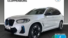 Mineralweiß Gebraucht 2022 BMW iX3 M Sport SUV | 41.890 € (Fairer Preis)