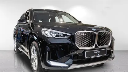 Schwarz Neu 2025 BMW iX1 xLine SUV | 43.890 € (Superpreis)