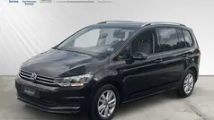 Schwarz Gebraucht 2024 VW Touran Comfortline Van / Kleinbus | 33.990 € (Fairer Preis)