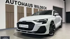 Gletscherweiß Gebraucht 2025 Audi A3 Sportback S-Line Limousine | 38.933 € (Guter Preis)
