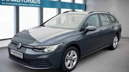 Grau Gebraucht 2022 VW Golf VIII Life Kombi | 20.480 € (Fairer Preis)