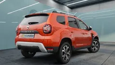 Orange Gebraucht 2022 Dacia Duster Prestige SUV | 19.277 € (Fairer Preis)