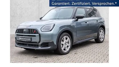Grün Gebraucht 2025 Mini Countryman Classic SUV | 33.440 € (Superpreis)