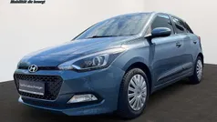 Blau Gebraucht 2016 Hyundai i20 Passion Kleinwagen | 9.370 € (Fairer Preis)