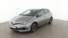 Silber Gebraucht 2016 Toyota Auris Design Limousine | 10.860 € (Fairer Preis)