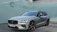Grau Gebraucht 2022 Volvo V60 Kombi | 46.690 € (Fairer Preis)