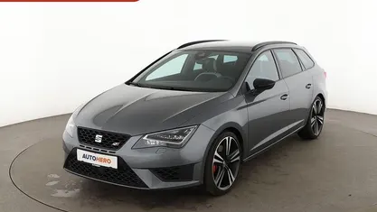 Grau Gebraucht 2016 Cupra Leon Kombi | 19.250 € (Fairer Preis)