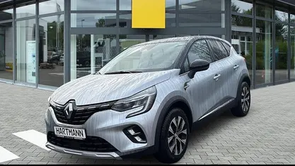 Grau Gebraucht 2016 Renault Captur Intens SUV | 7.750 € (Fairer Preis)